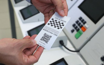 TRE-PI recebe 1300 novas urnas eletrônicas para as Eleições 2022