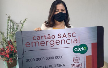 Prefeita de Brasileira Carmen Gean participa de solenidade do Cartão Sasc Emergencial no Karnak