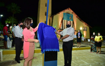 Prefeita Carmen Gean entrega reforma da praça Antônio Nêgo e Fonte de Nossa Senhora da Conceição