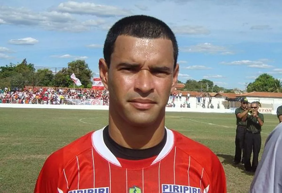 Alex Paraíba atuou no 4 de Julho em 2009, 2010, 2011 e 2012 — Foto: Jota Júnior