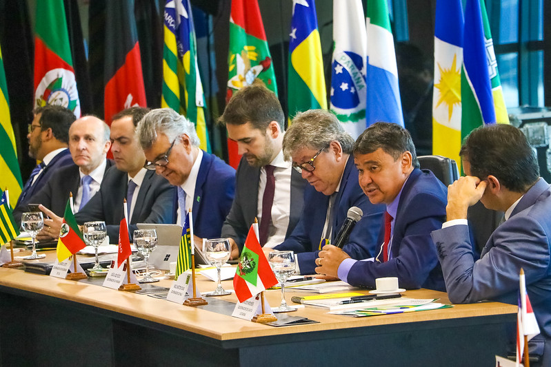Chefes de governos estaduais durante encontro , em Brasília, em fevereiro de 2020 - Foto: Agência Brasília